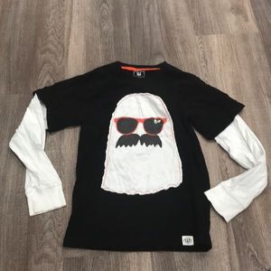 Boys size 7 longsleeve shirt